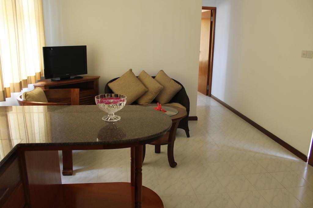 Central Self Catering Apartments Felicite Island Szoba fotó